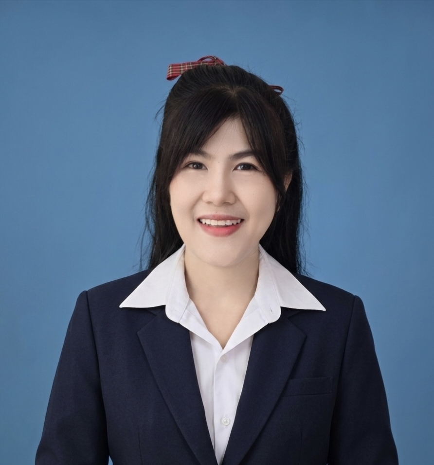 นางสาวพรชรินทร์  ชื่นชม